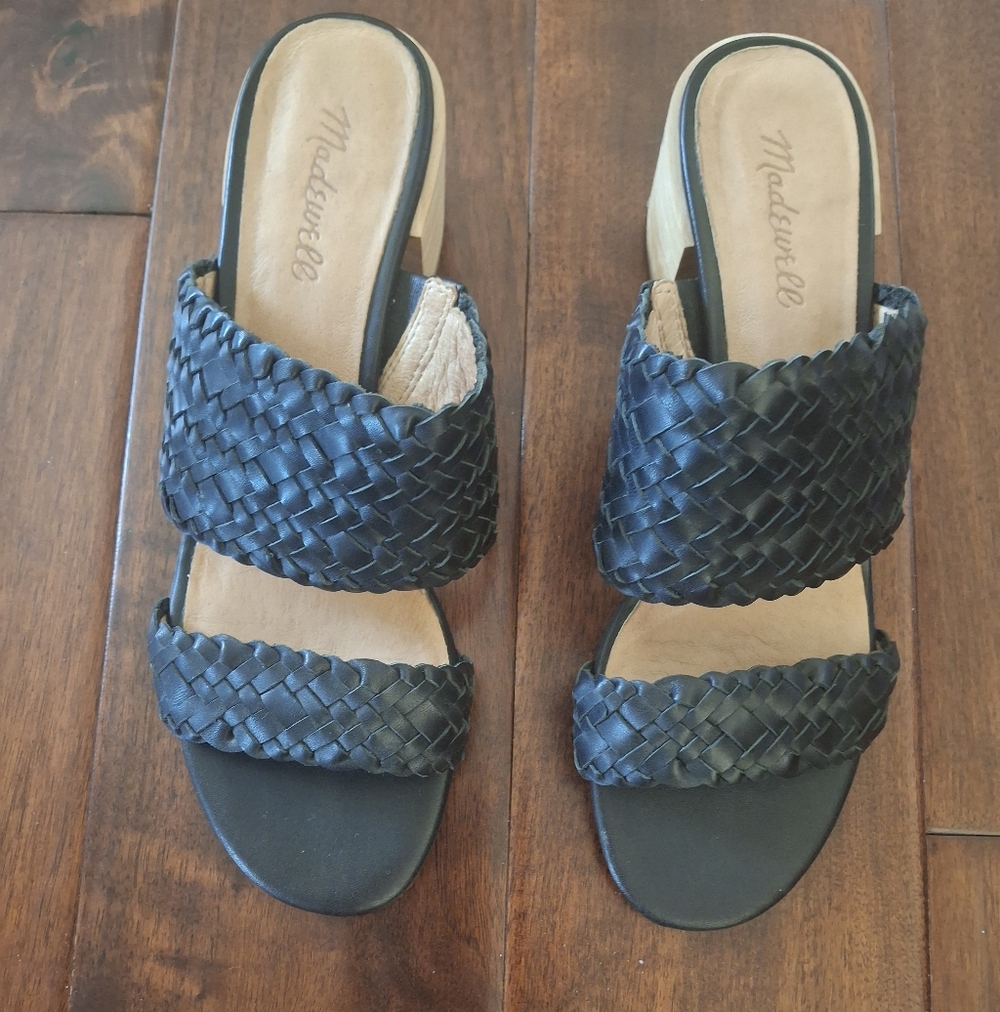 MADEWELL "The Kiera"  Mule Sandal in Woven Leather- Black - Size 9